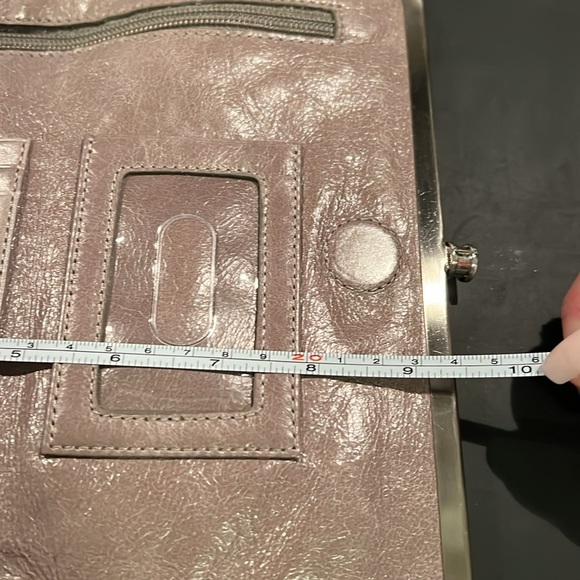 hobo lauren leather bifold clutch wallet Embossed gray/taupe. - Picture 12 of 16